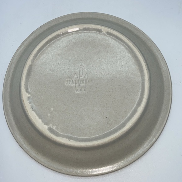 3 Pfaltzgraff Yorktowne Cups & Saucers and 3 extra saucers added too - Picture 8 of 9